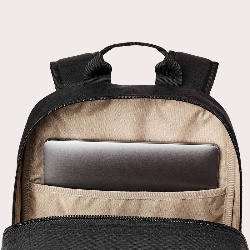 Surveyor 25l backpack di Filson | Black (Black)