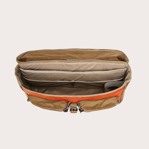 Surveyor messenger bag von Filson | Dark tan / flame (Orange)