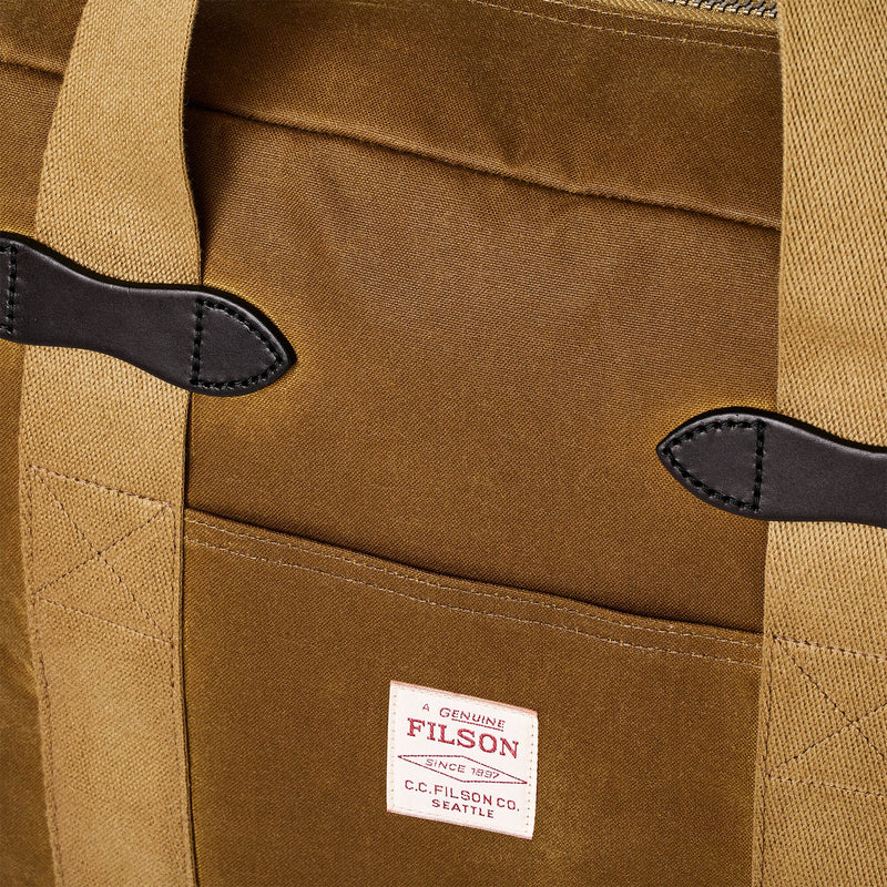 Tin cloth zipper tote bag von Filson | Dark tan (Brown)