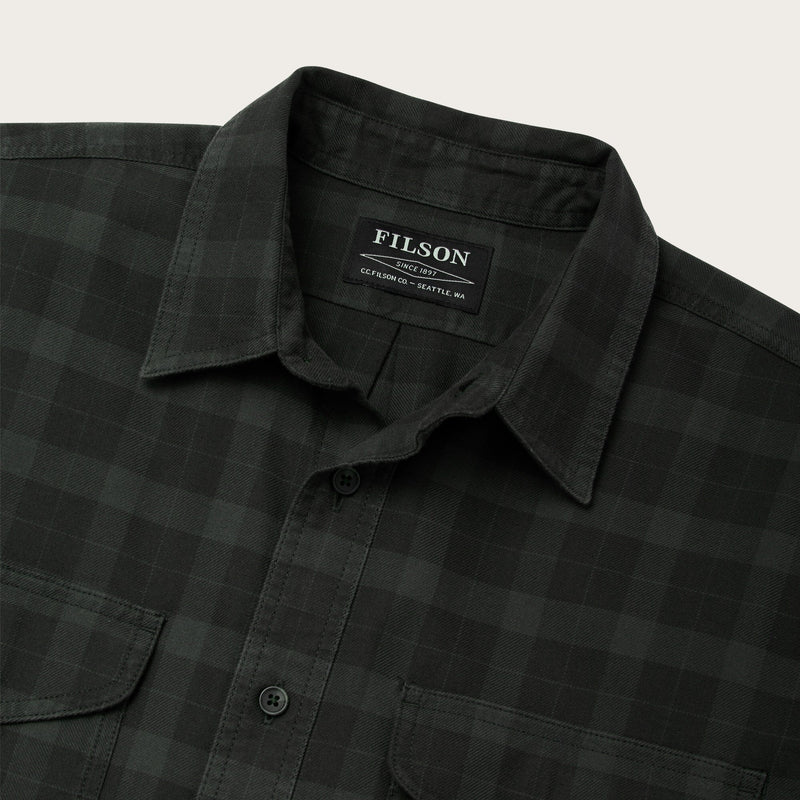 Lightweight alaskan guide shirt von Filson | Fadded black dark gr (Grey)