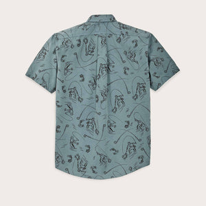 Short sleeve lightweight alaskan guide shirt di Filson | Blue / gray fly fishing print (Multicolor)