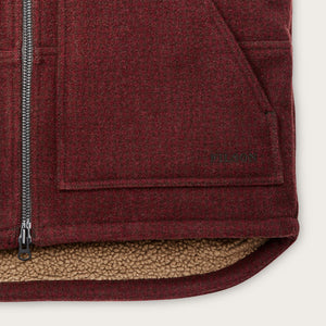 Lined mackinaw wool work vest von Filson | Dark red blac (Red)