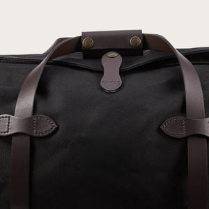 Small rugged twill duffle von Filson | Black (Black)