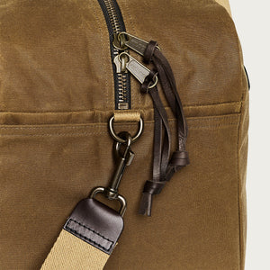 Tin cloth medium duffle bag von Filson | Dark tan (Brown)