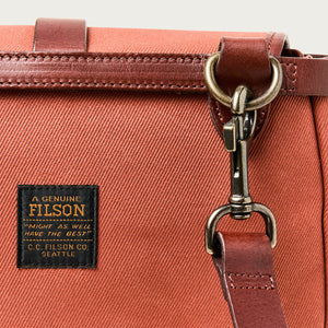 Xs field bag von Filson | Light rust (Red)