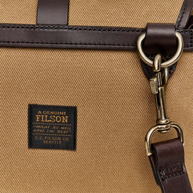 Xs field bag di Filson | Tan (Beige)