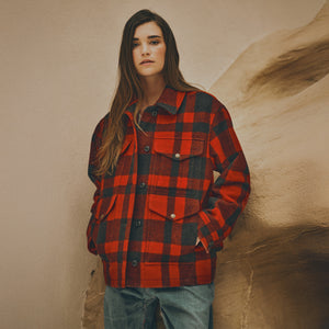 Women's mackinaw wool cruiser jacket von Filson | Redblack plaid (Red)