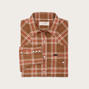 Women's flannel western shirt by Filson | Clay dust (Brown)